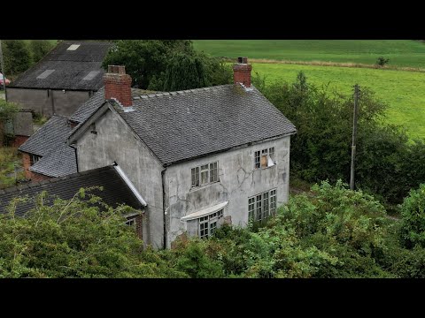 ABANDONED HOUSE HE DIED INSIDE AND LEFT EVERYTHING BEHIND - TIME CAPSULE HOUSE