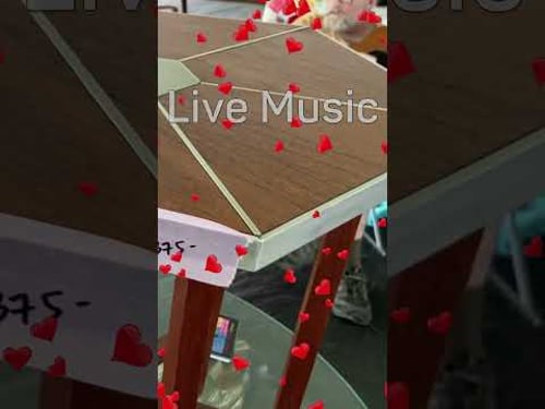 Brimfield: The Ultimate Fall Flea Market