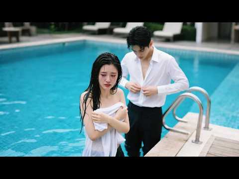 CEO set her free, but changed his mind because of her beauty