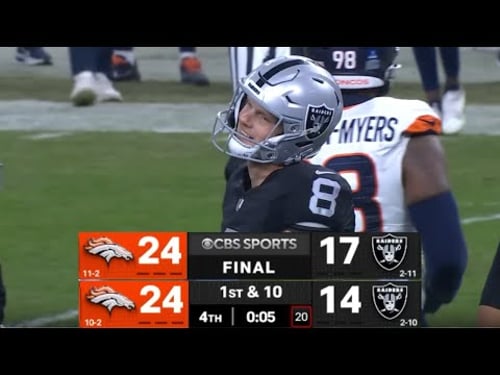 Raiders hit a clutch field goal to cut the lead down to 7😂