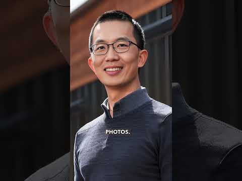 You may not need to book a photographer for a professional headshot after this…