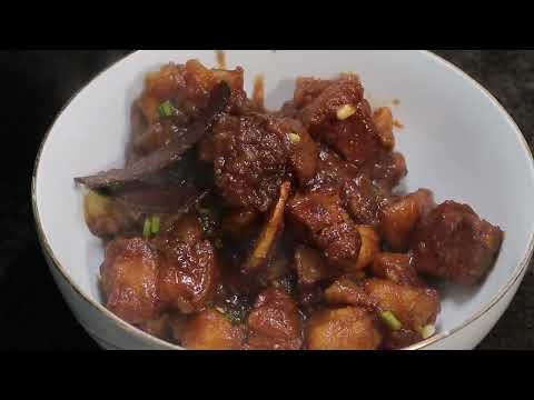 温暖家常菜:红烧肉炖土豆+小炒外婆菜+蒜蓉炒花菜,轻松学会