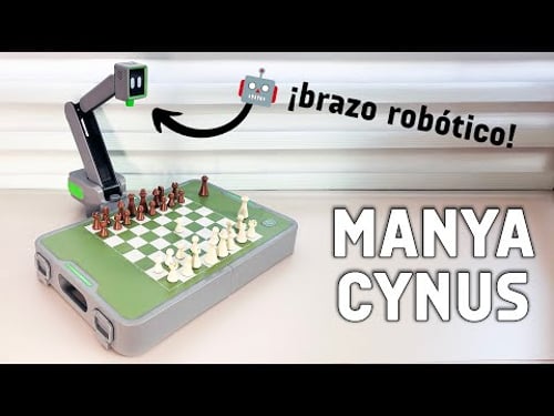 Manya Cynus Review: el tablero de AJEDREZ con BRAZO ROBÓTICO más FUTURISTA