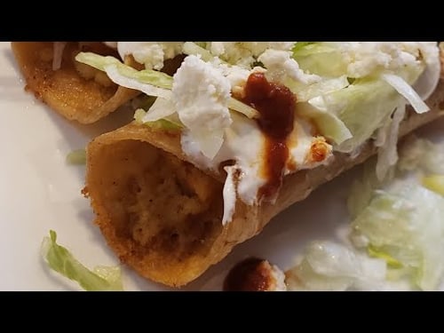 Flautas de papa y chorizo