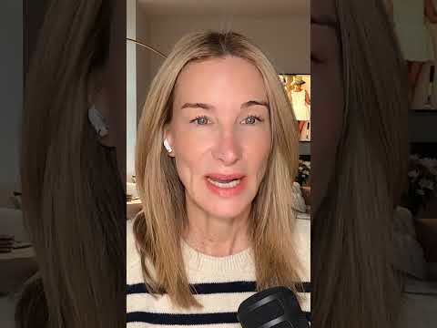 #trump FLIPS OFF Hero Factory Worker Who CALLED Him Out To HIS FACE!!