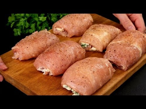 ๐What a wonderful way to use chicken breast! The perfect recipe for a holiday dinner!Juicy chicken