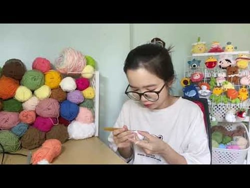 Do you already know instructions for playing with wool and knitting? 2