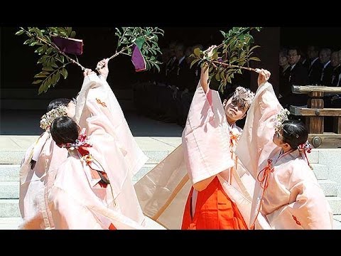 明治神宮、昭憲皇太后百年祭=「呉竹の舞」を奉奏
