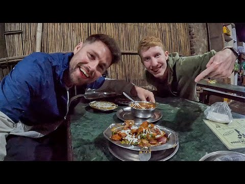 I went to Cyber City in Delhi to eat at a Dhaba 🇮🇳