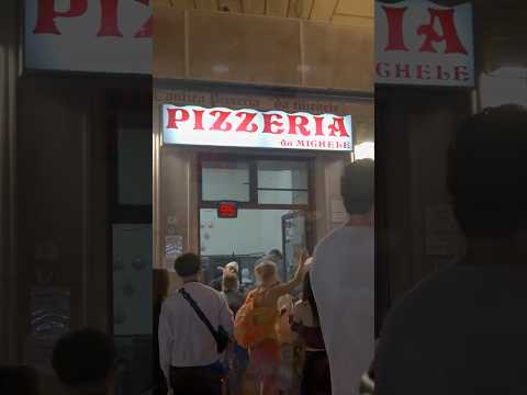 The BEST Pizza in Naples? Antica Pizzeria da Michele 🇮🇹🍕 #shorts