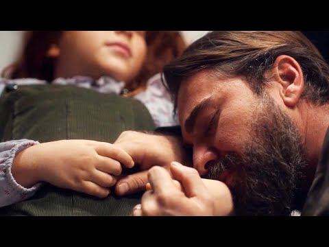 8歲女孩每天街頭賣藝為生,直到父親去世成為孤兒,才真正明白音樂的意義!2022高分催淚電影《爸爸的小提琴》【光影】