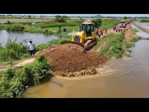 Nicely Rebuilder Old Road PROJECT Transaction Soil to Construct New Road Village On The Flooded Area