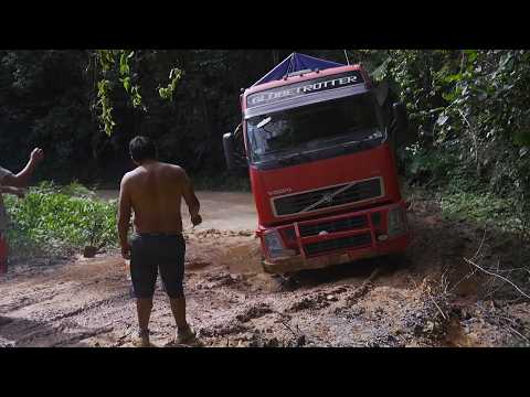 Peru, Struggling in the Jungle | Deadliest Journeys