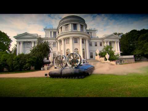 Jeremy, Richard and James Race Across St Petersburg | Top Gear Classic