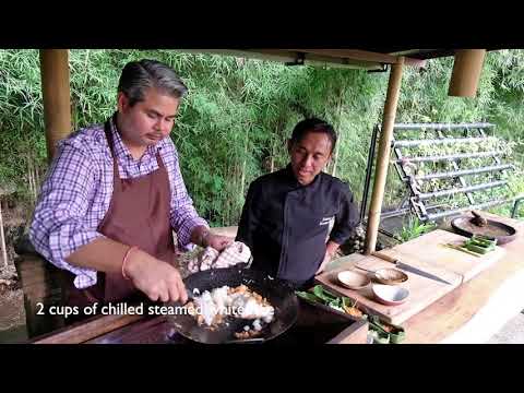 How to make Nasi Goreng (Indonesian Fried Rice)