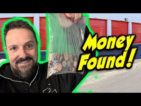 They had so much money, they left some in the locker when they abandoned it!