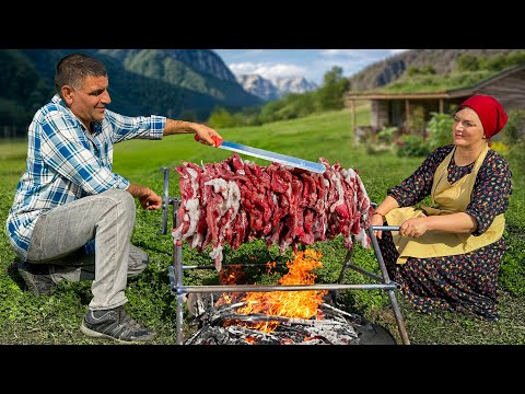 Giant Lamb Kebab & Roasted Duck — Village Feast in the Mountains 🏔️