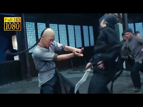 【ENG SUB】小夥陷入敵人的包圍,沒想到是個武功高手,一打十把敵人全部打趴下#movie #kungfu #武打 #李连杰