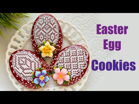 Lacy Easter egg gingerbread cookies. 🌸