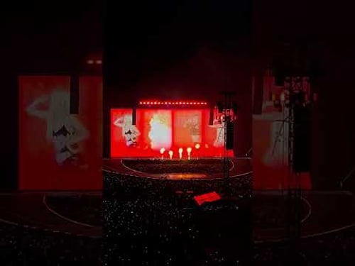 #blackpink “Playing with Fire” live from the #deadlineworldtour Barcelona