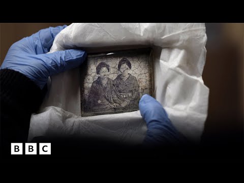 Historic portraits of 1860s Japan found in a box | BBC Global