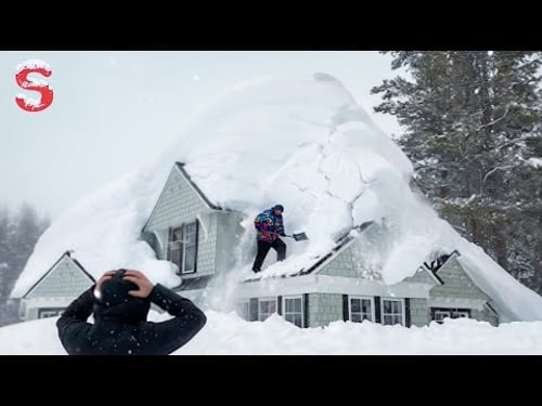 Skilled Snow Removal: Massive Roof Avalanche | Extreme Challenging Roof Snow Clearing Moments #2