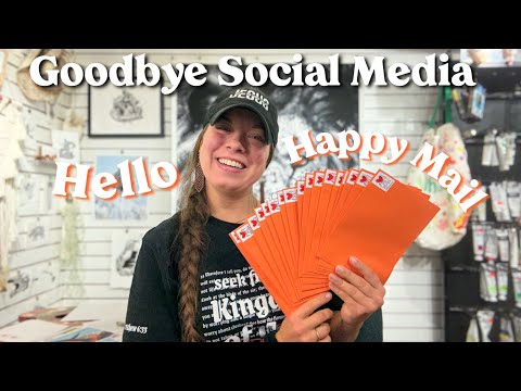 I started a monthly art print club and left social media 📵……💌📬✨