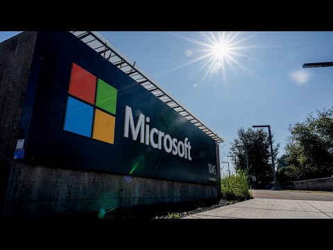 Microsoft Drops Most Since 2020 Amid Slowing Cloud Growth