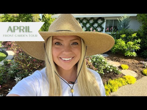 April Front Garden Tour! 🌸☀️🌼 :: Sit Back and Relax Because I Have SO MUCH to Show You! 😆
