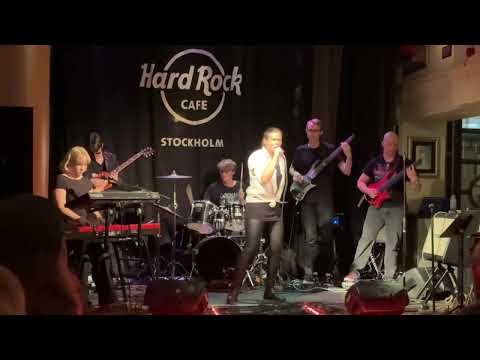 You Oughta Know - Alanis Morissette Cover by Veronica Holm at Hard Rock Cafe Stockholm!