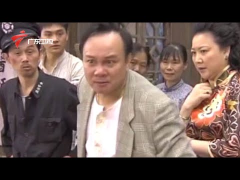 太子炳跟发仔在大院大打出手,竟是为了一条纱巾?【七十二家房客 经典片段】 #粤语