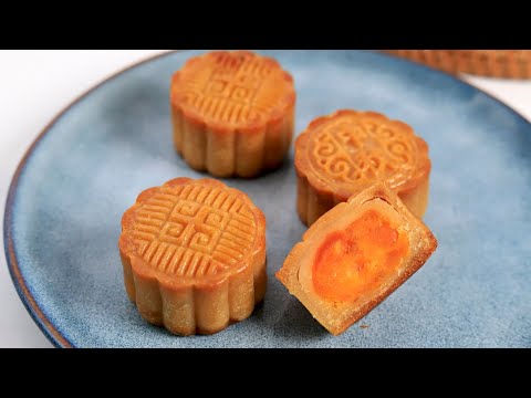 Cantonese-style Mooncake (Homemade lotus seed paste) 廣式蓮蓉月餅,超詳細自制蓮蓉餡做法和餡料比例匯總