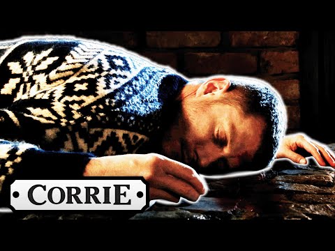 Who ATTACKED Daniel On Christmas? | Coronation Street