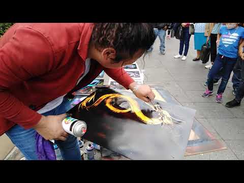 en las calles de Guatemala. LUKISAN NAGA.