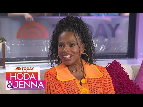 Sheryl Lee Ralph shares life advice, surprises deserving teacher