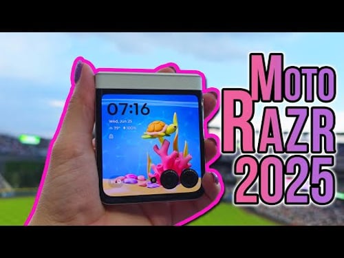 The Flip Phone is BACK! Full Motorola Razr (2025) Review