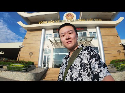 My Solo Journey Across the Cambodia Border 🇰🇭