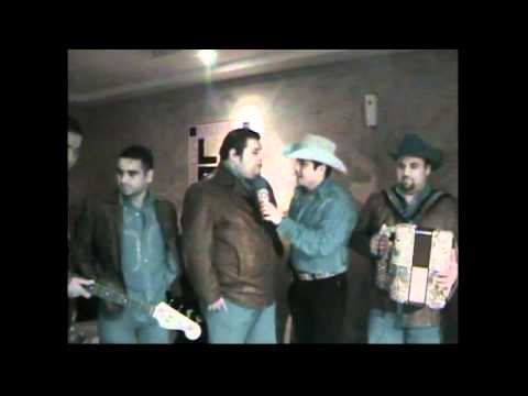 Backstage con Grupo Duelo