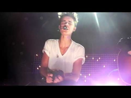 Justin Bieber Die In Your Arms Apollo Theatre nyc