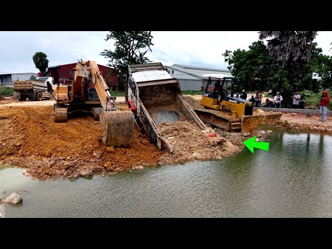 Incredible landfill! Dump truck 5ton Drive Back Uploading Landslide Overturned into water pond KOMA…