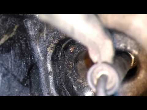 Ssang Yong Kyron. 2л дизель. Как поднять форсунку.