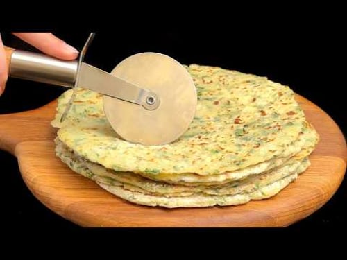 Potato Crepes with herbs in a frying pan in 5 minutes. Cheap and tasty.