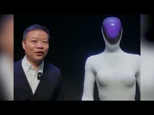 XPENG Iron Robot Just SHOCKED The World with First Public Appearance!
