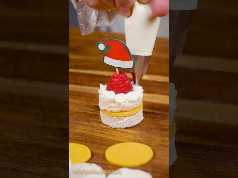 Christmas snacks - Elegant Christmas Appetizer Platter #christmas #christmasdecor #recipeideas