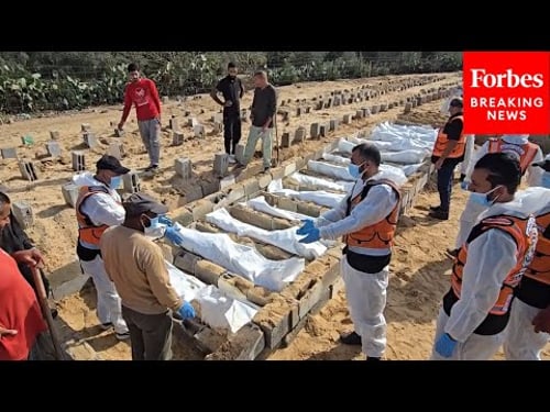 Gazan Civil Defense Forces Bury Palestinians Returned By Israel
