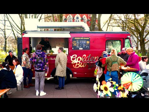 Golden Burgers Food Truck | American Street Food in Berlin Germany