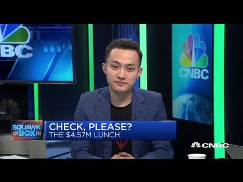 Why this man paid over $4.5 million to have lunch with Warren Buffett