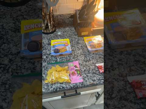 #schoollunches #lunchables #lunch #arizona #momlife