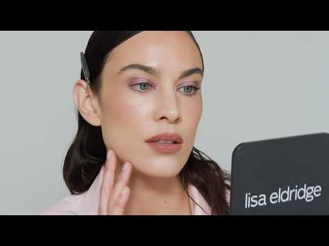 Alexa Chung and the Viral Palette Youβve Been Waiting For