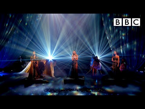 Unreal Little Mix performance! 😲 'Secret Love Song' @LittleMix The Search - BBC